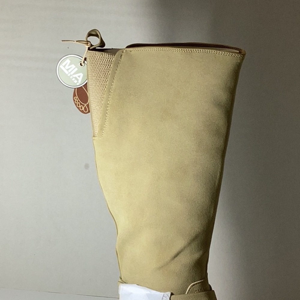 Tan Knee-High Women's Boots MIA
Kathleen - Picture 8 of 15